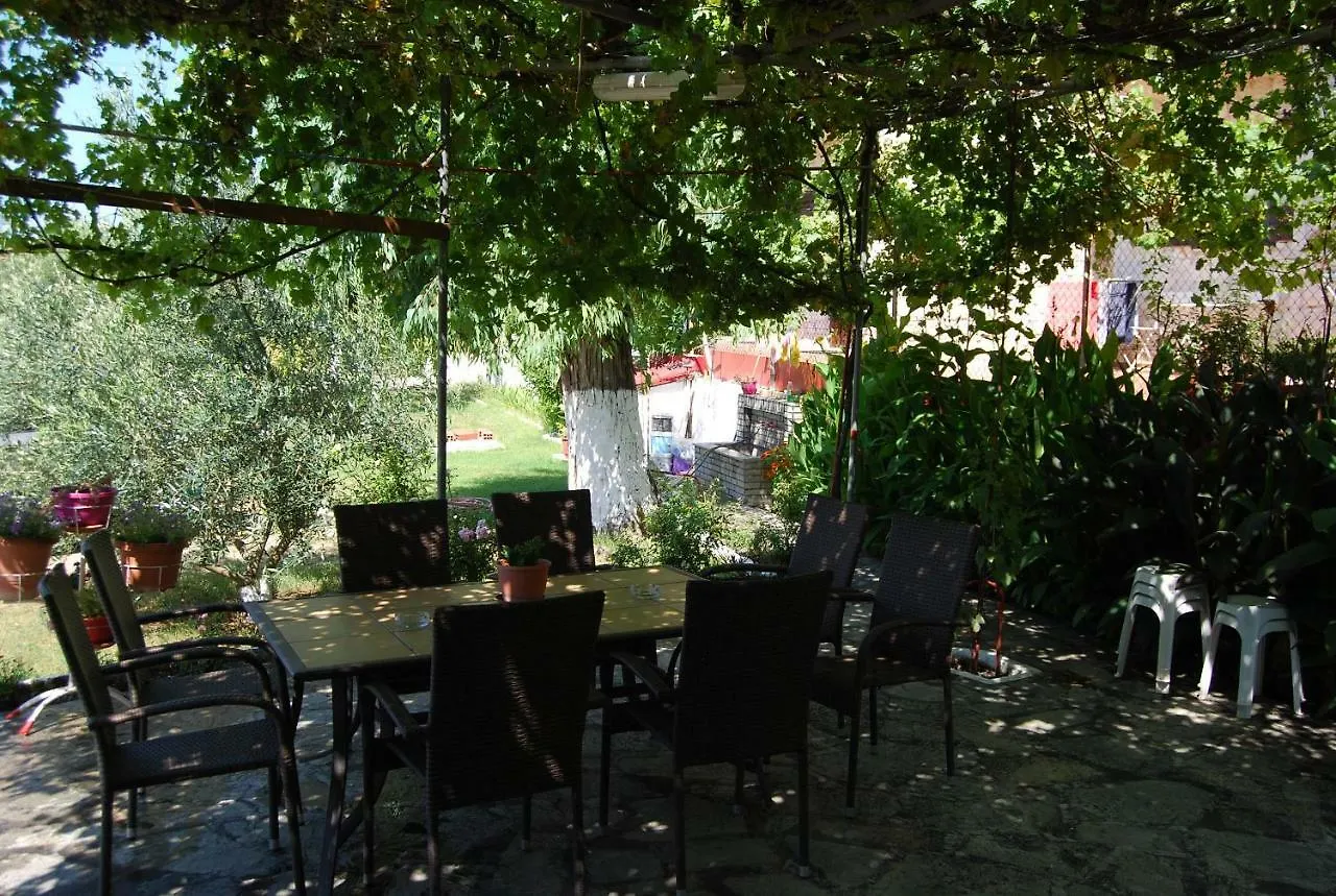 Aparthotel Studio Nastasia Afytos Greece