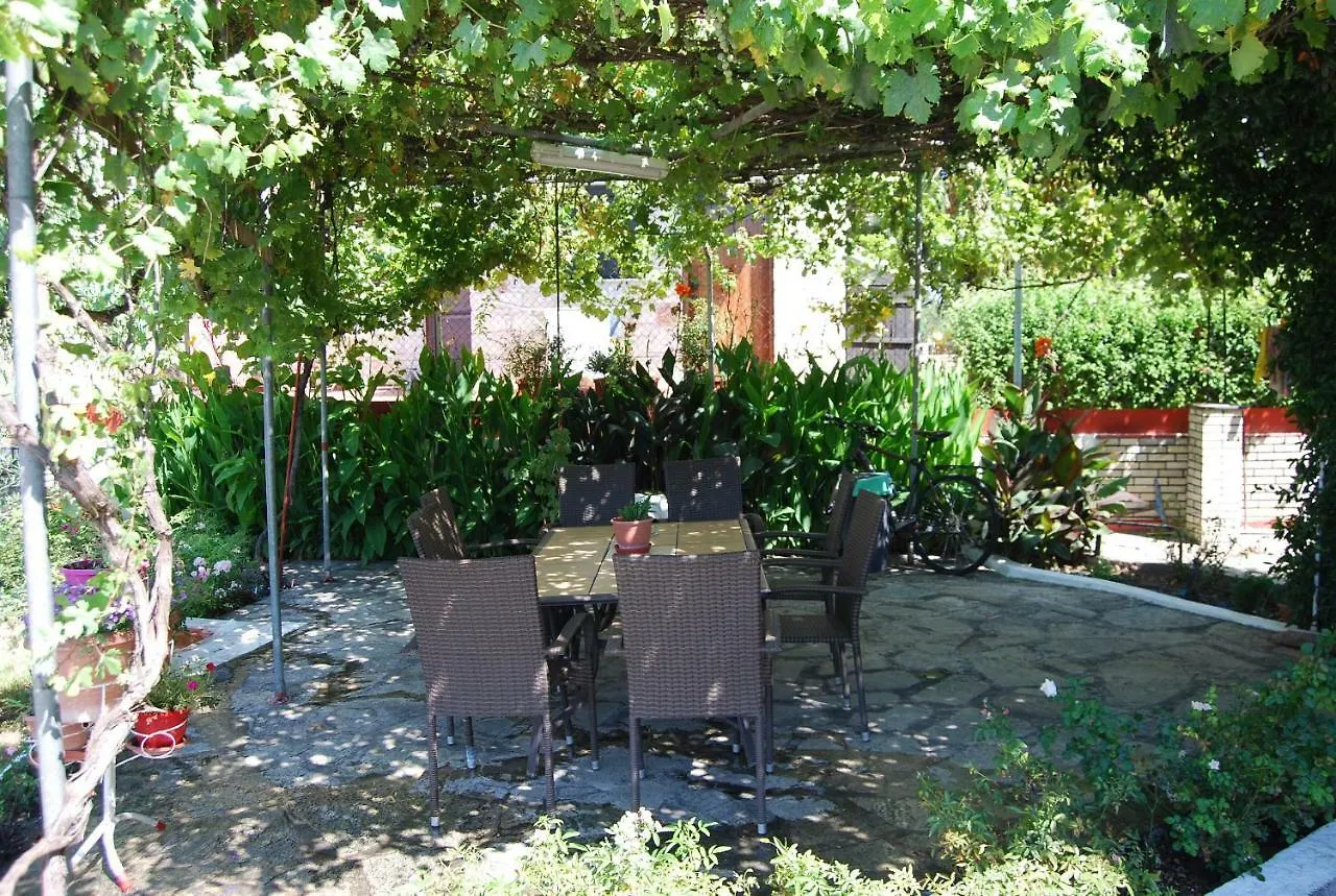 Studio Nastasia Afytos